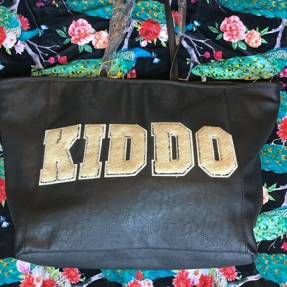 New! BCBGeneration “Kiddo” Tote 👜😻🌺🤩 - Picture 3 of 7